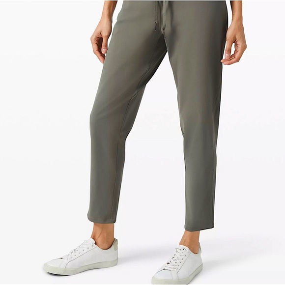 lululemon athletica Pants - LULULEMON Ladies 10 Olive 🫒 On the go open jogger pants